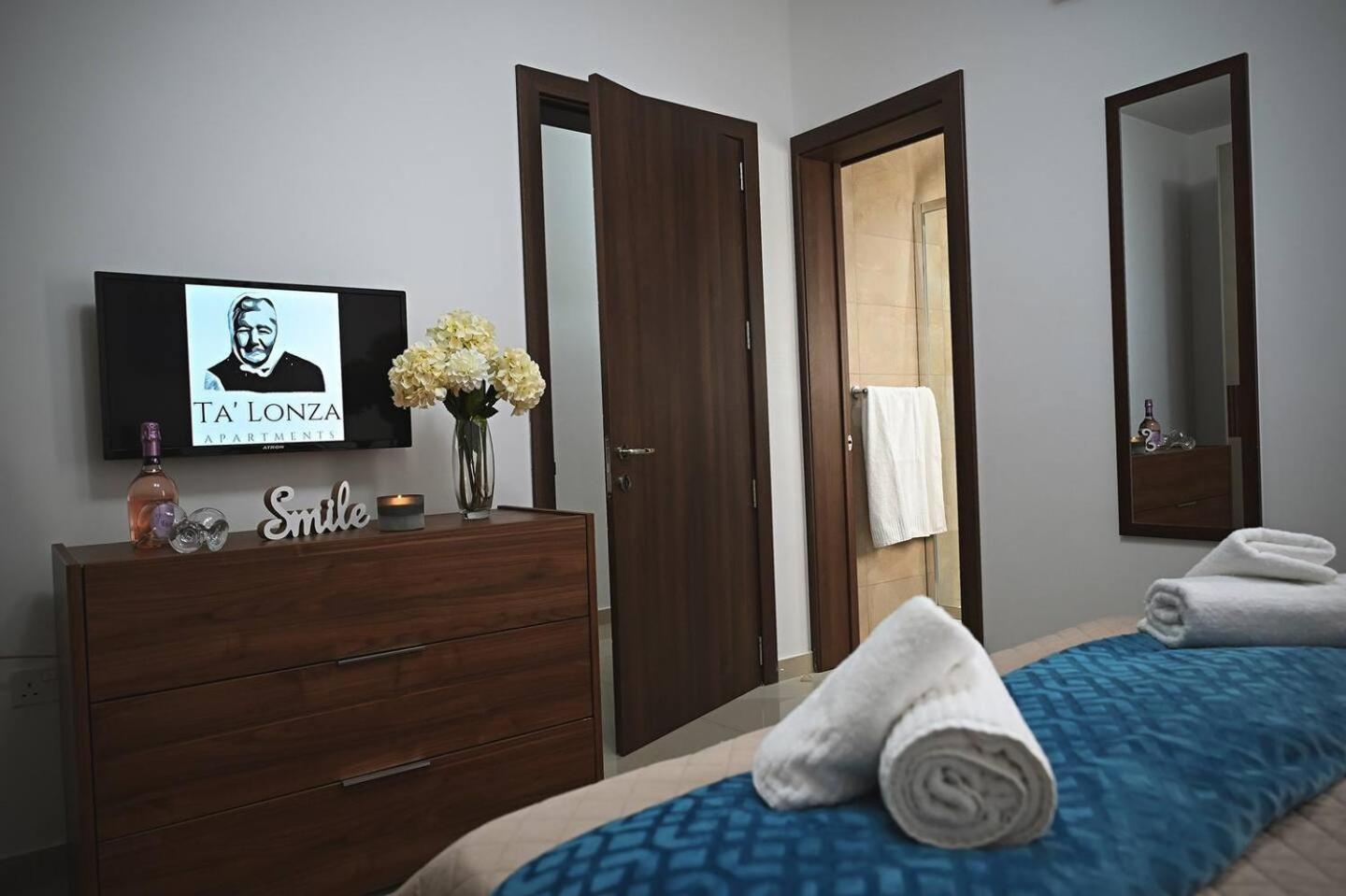 Fl 2 Ta'Lonza Luxury With Hot Tub By Homely Mellieha Bagian luar foto
