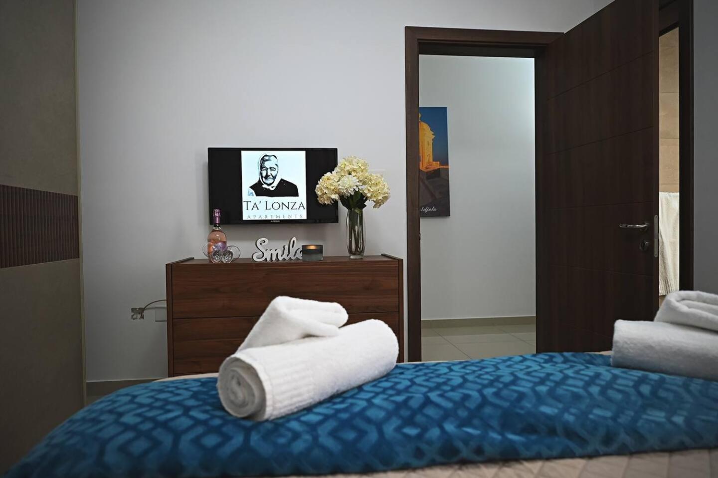 Fl 2 Ta'Lonza Luxury With Hot Tub By Homely Mellieha Bagian luar foto