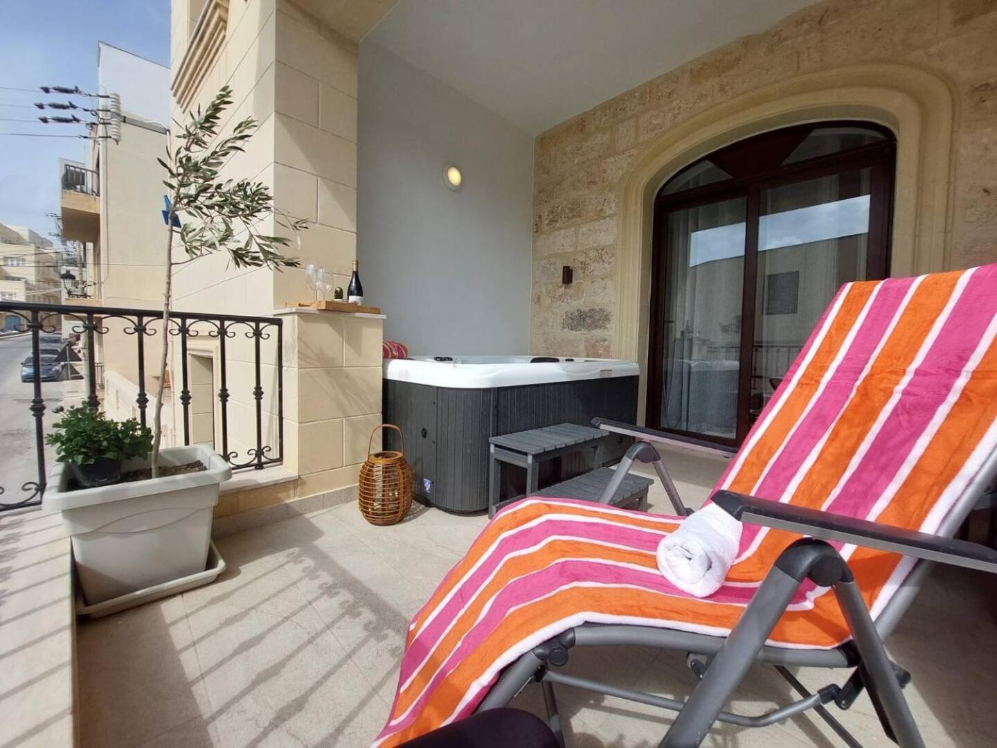 Fl 2 Ta'Lonza Luxury With Hot Tub By Homely Mellieha Bagian luar foto